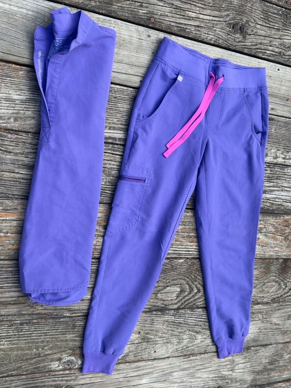 Figs Amethyst Purple Rafella Top With Zamora Joggers